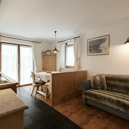 Isgla Apartment *